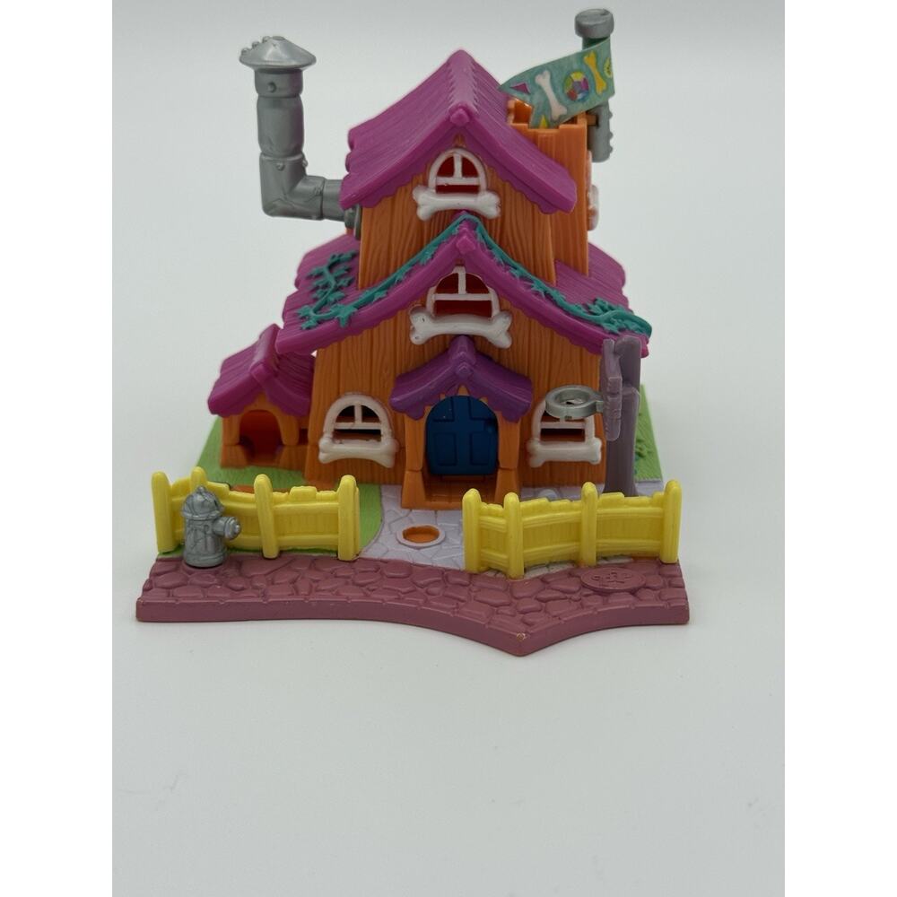 Vintage Bluebird Polly Pocket Barclay's Cottage Dog House 1994 HOUSE ONLY